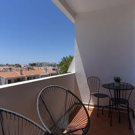 #386 Sea View, Stunning And Unobstructed Lägenhet