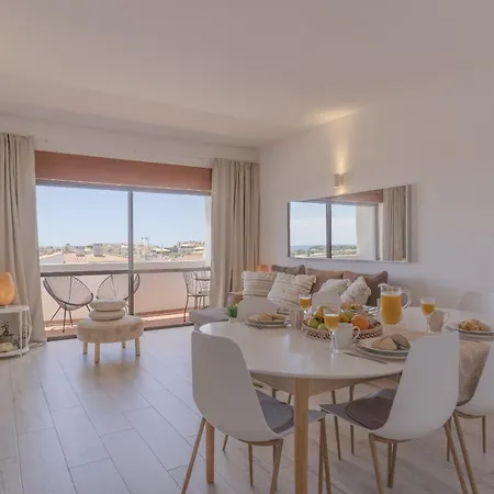 #386 Sea View, Stunning And Unobstructed *