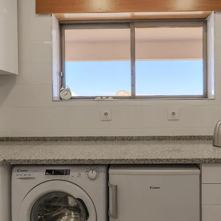#386 Sea View, Stunning And Unobstructed Lägenhet