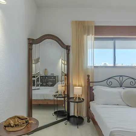 Lägenhet #386 Sea View, Stunning And Unobstructed *
